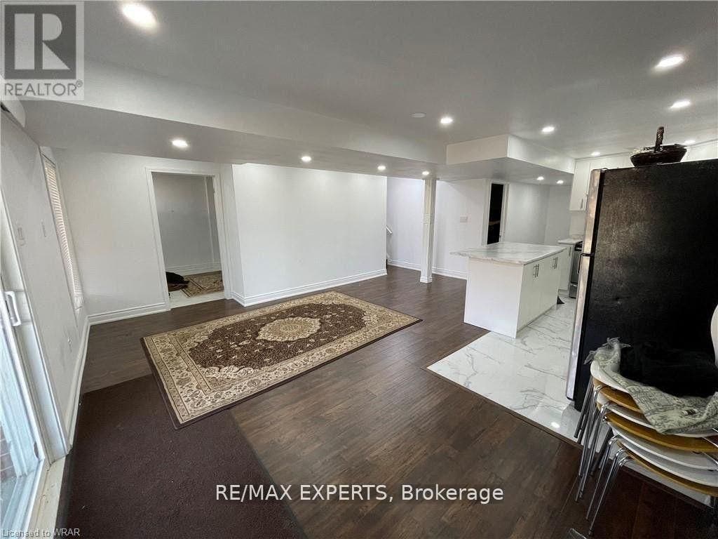87 Newcastle Drive W, Kitchener, Waterloo ON N2R 1W4 87 Newcastle Drive W, Kitchener, Waterloo ON N2R 1W4