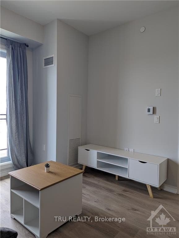 1350 HEMLOCK Road, #415, Manor Park - Cardinal Glen And Area, Ottawa ON K1K 5C2 1350 HEMLOCK Road, #415, Manor Park - Cardinal Glen And Area, Ottawa ON K1K 5C2