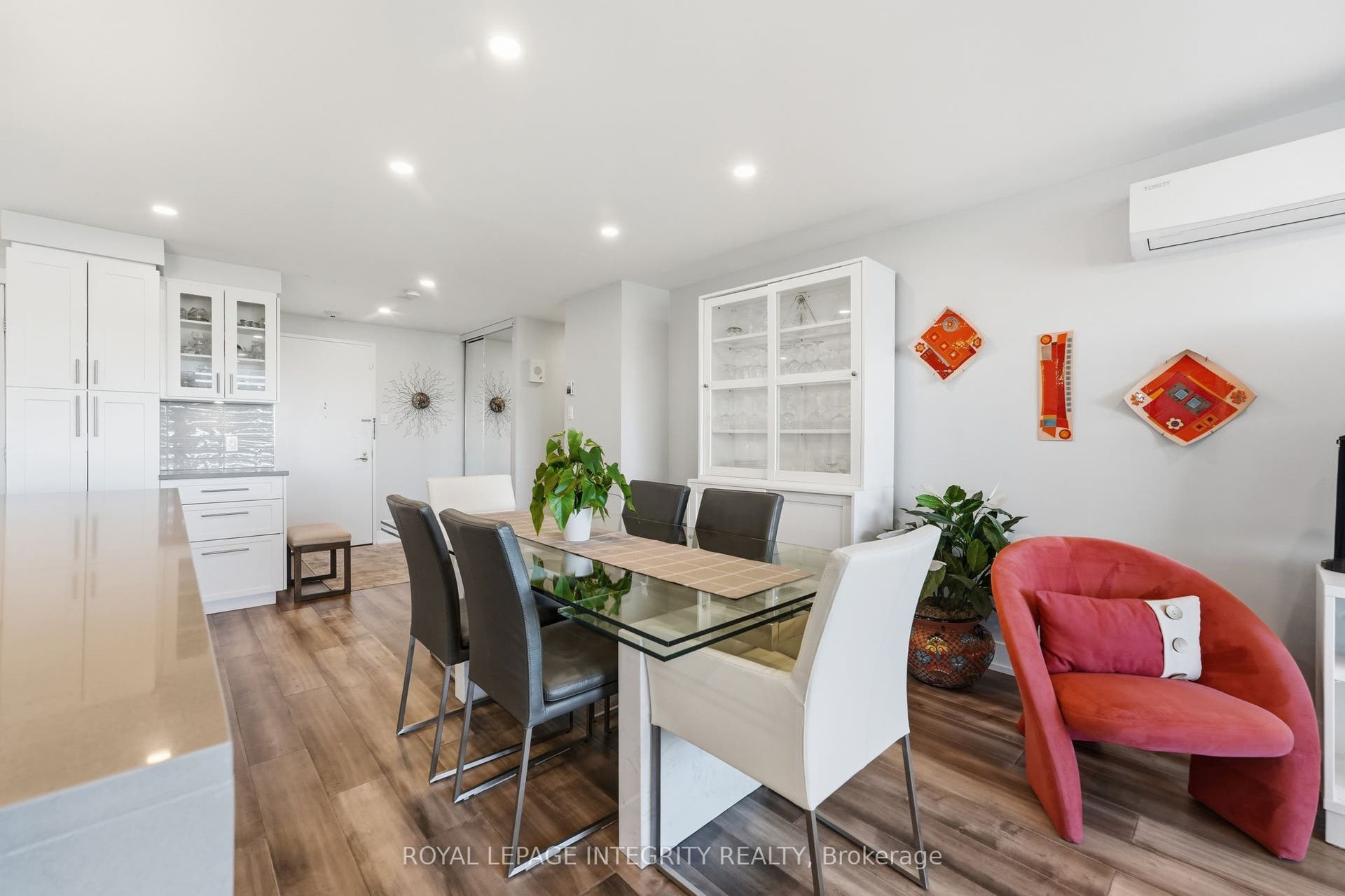 515 St Laurent Boulevard, #1210, Manor Park - Cardinal Glen And Area, Ottawa ON K1K 3X5 515 St Laurent Boulevard, #1210, Manor Park - Cardinal Glen And Area, Ottawa ON K1K 3X5