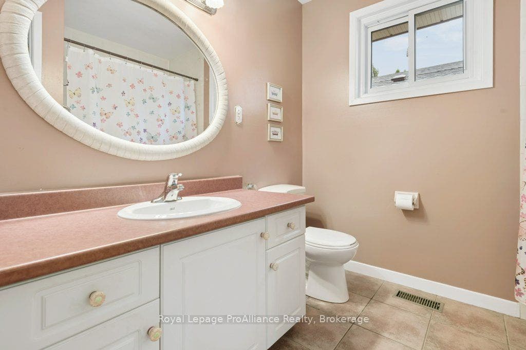21 Forrester Court, Belleville, Hastings ON K8P 5C4