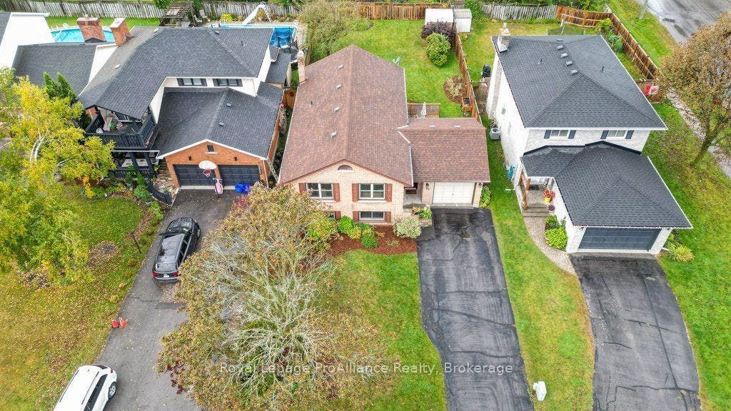 21 Forrester Court, Belleville, Hastings ON K8P 5C4