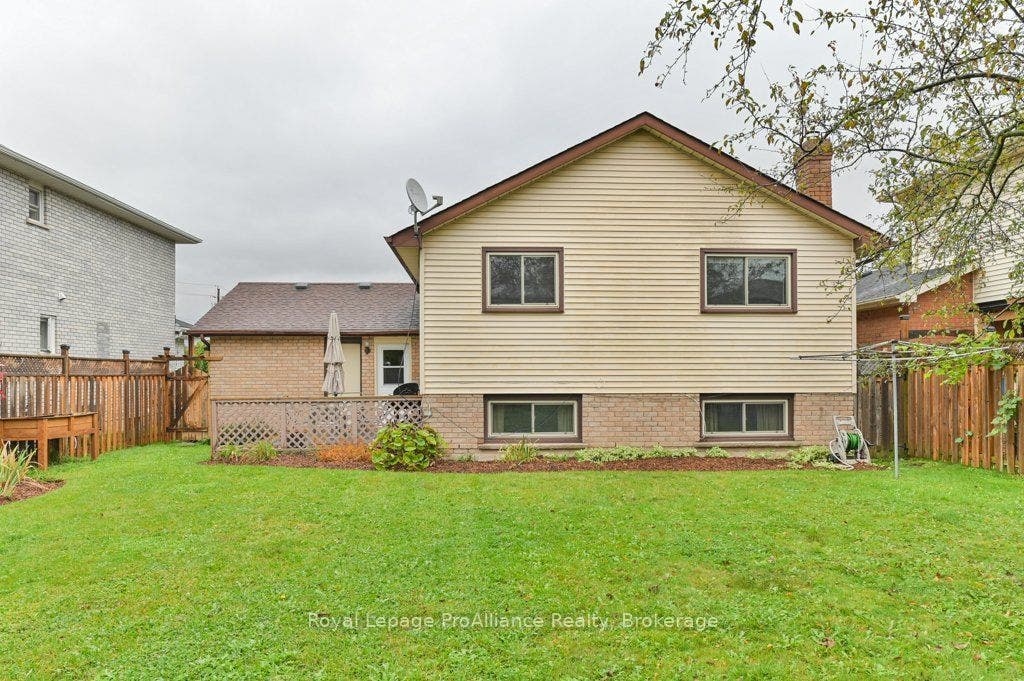 21 Forrester Court, Belleville, Hastings ON K8P 5C4