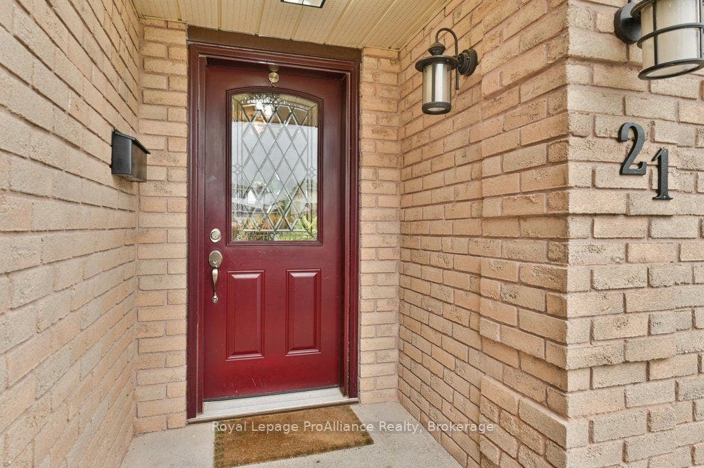 21 Forrester Court, Belleville, Hastings ON K8P 5C4