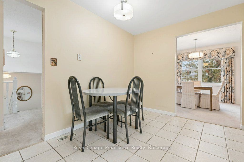 21 Forrester Court, Belleville, Hastings ON K8P 5C4