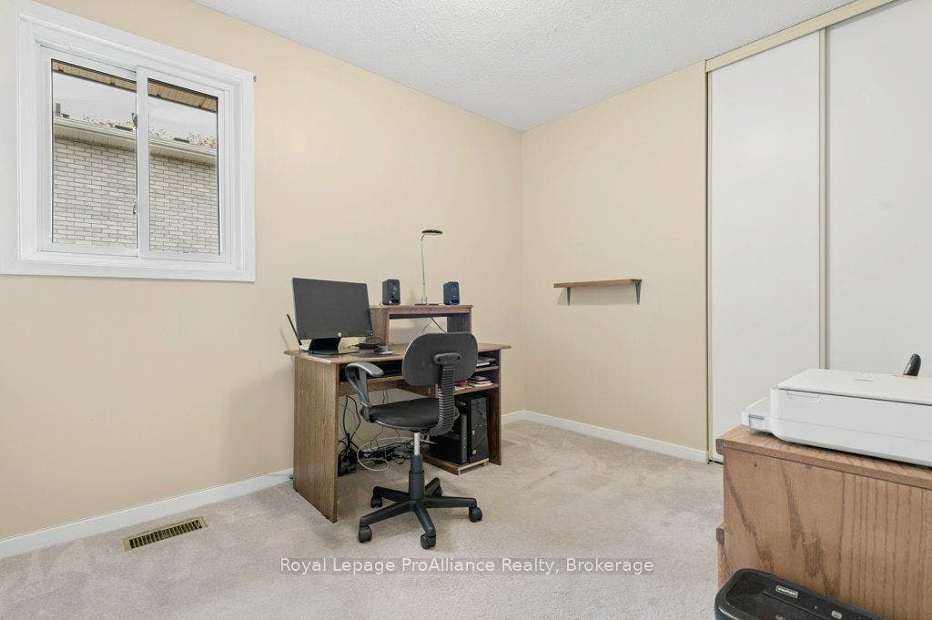 21 Forrester Court, Belleville, Hastings ON K8P 5C4