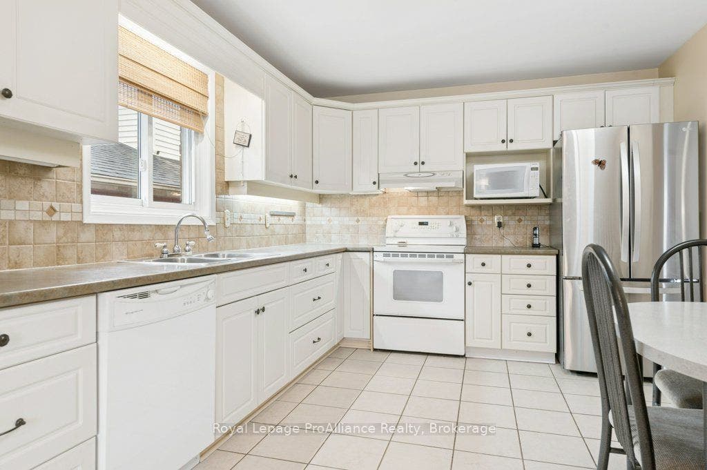 21 Forrester Court, Belleville, Hastings ON K8P 5C4