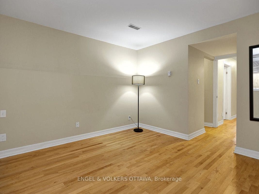 103 Third Avenue, #A, Glebe - Ottawa East And Area, Ottawa ON K1S 2J7