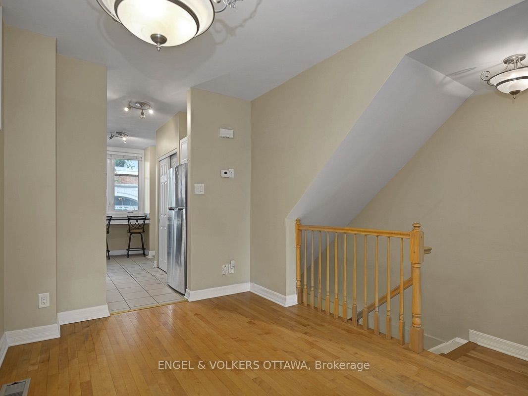 103 Third Avenue, #A, Glebe - Ottawa East And Area, Ottawa ON K1S 2J7