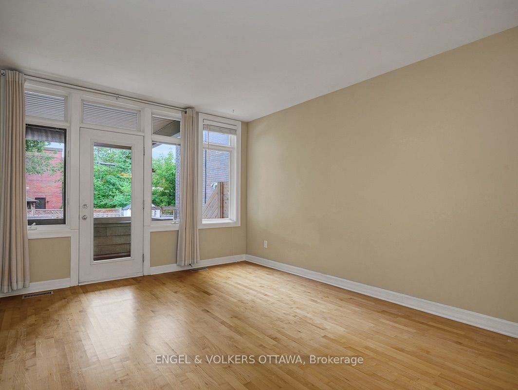 103 Third Avenue, #A, Glebe - Ottawa East And Area, Ottawa ON K1S 2J7