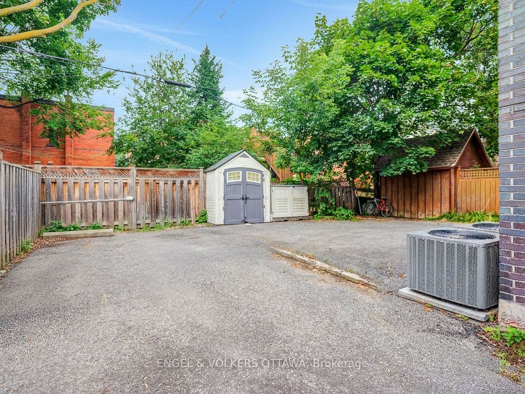 103 Third Avenue, #A, Glebe - Ottawa East And Area, Ottawa ON K1S 2J7