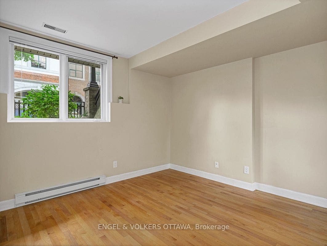 103 Third Avenue, #A, Glebe - Ottawa East And Area, Ottawa ON K1S 2J7