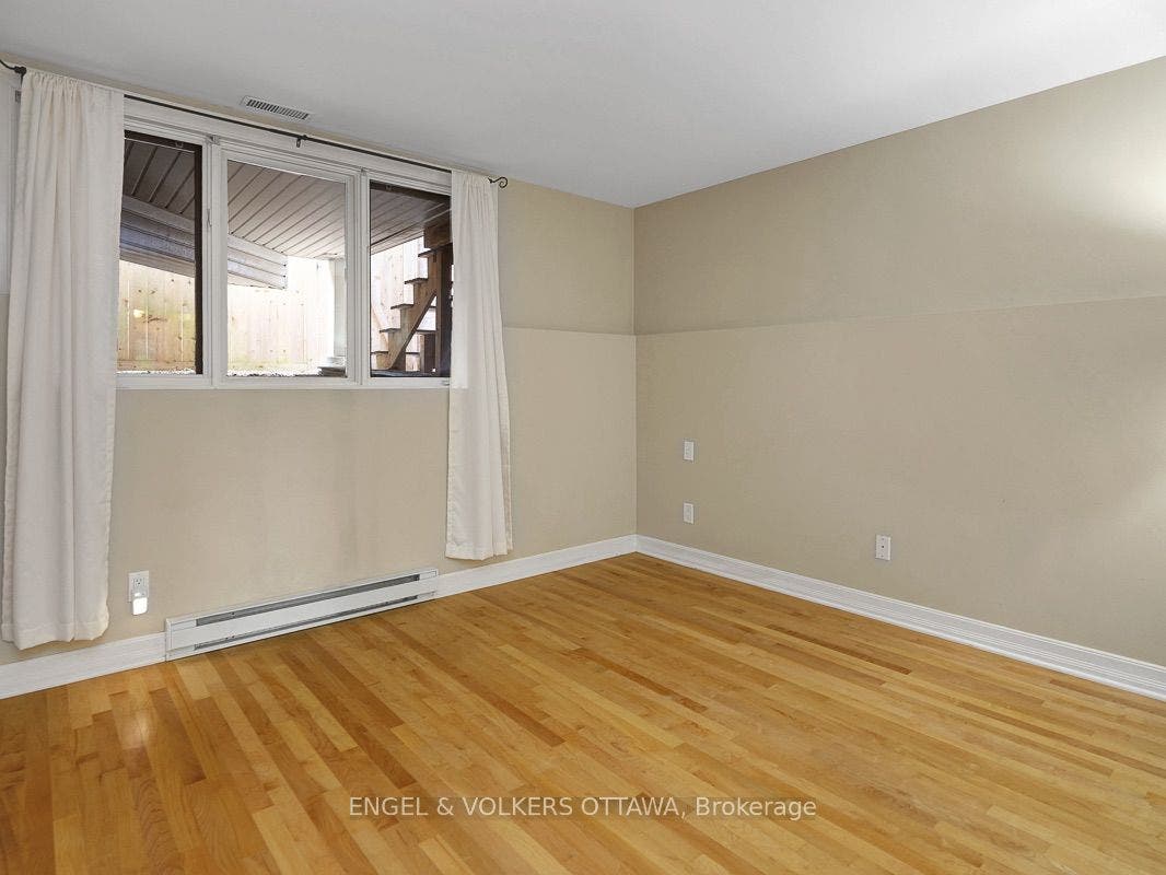 103 Third Avenue, #A, Glebe - Ottawa East And Area, Ottawa ON K1S 2J7