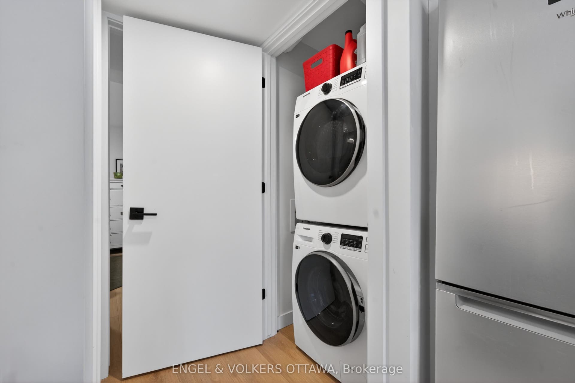 51 Fairmont Avenue, #C, West Centre Town, Ottawa ON K1Y 1X4 51 Fairmont Avenue, #C, West Centre Town, Ottawa ON K1Y 1X4