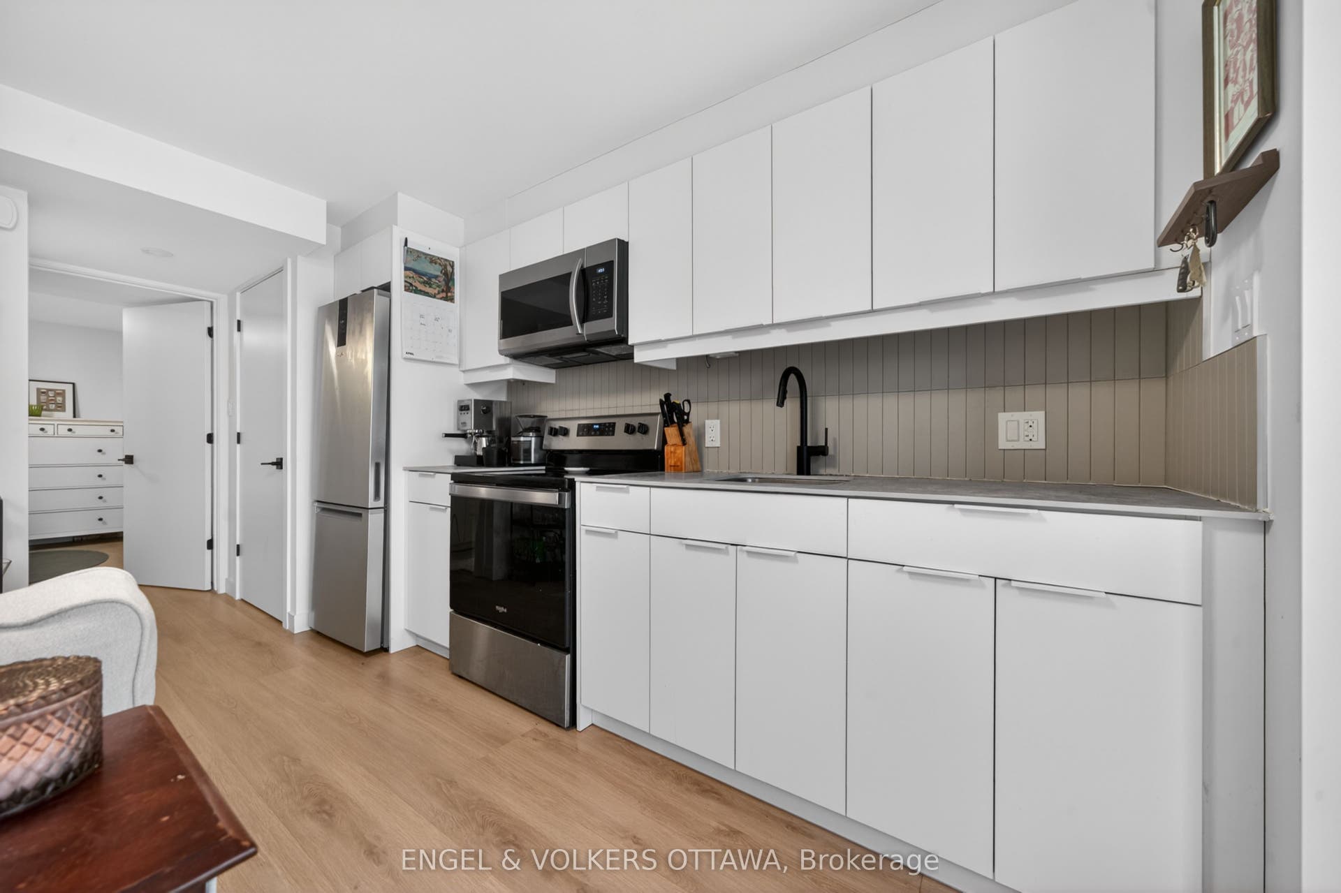 51 Fairmont Avenue, #C, West Centre Town, Ottawa ON K1Y 1X4 51 Fairmont Avenue, #C, West Centre Town, Ottawa ON K1Y 1X4