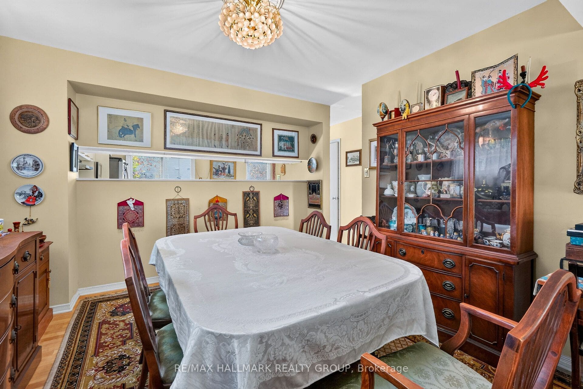 121 Mackay Street, #2, New Edinburgh - Lindenlea, Ottawa ON K1M 2B4 121 Mackay Street, #2, New Edinburgh - Lindenlea, Ottawa ON K1M 2B4
