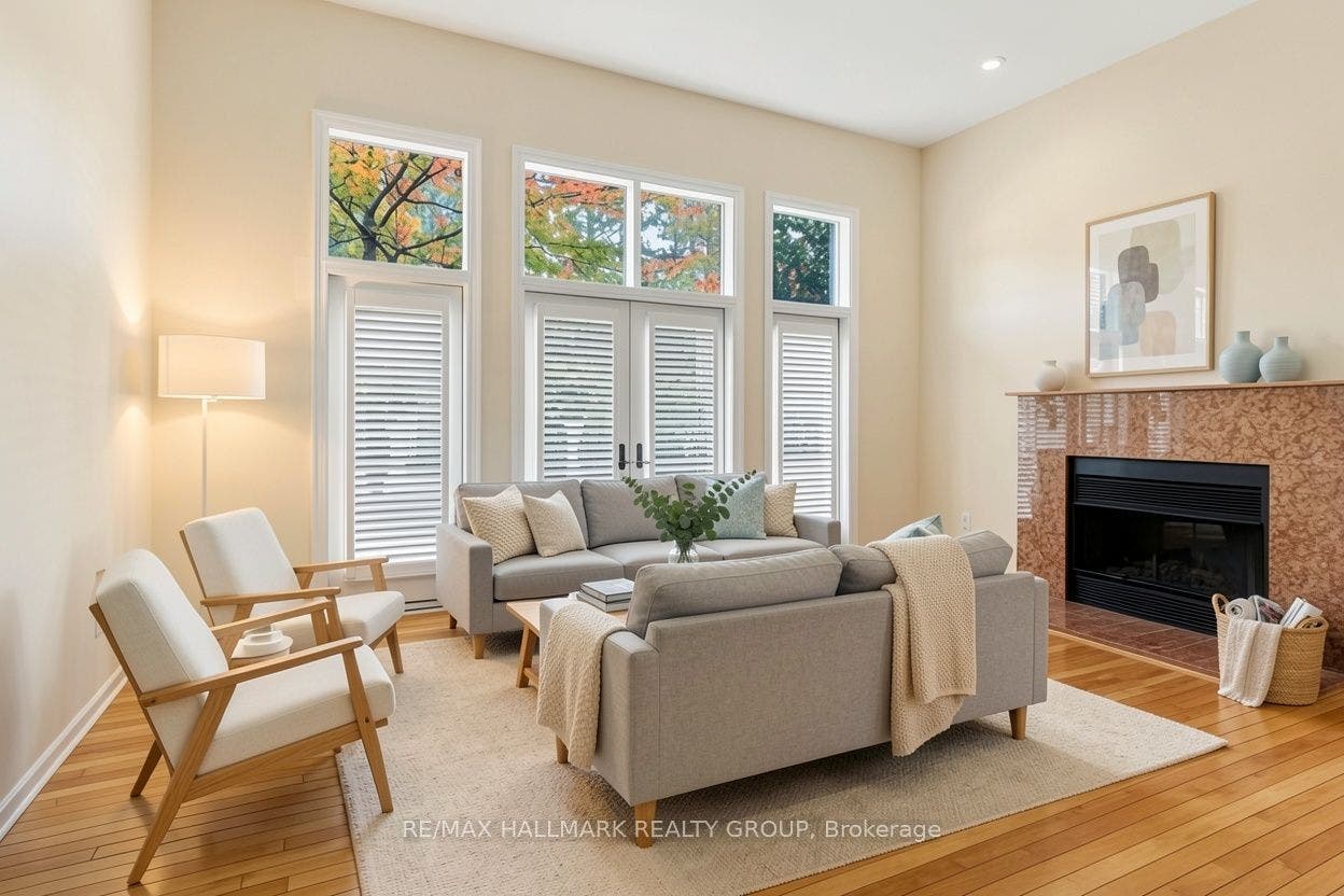 121 Mackay Street, #2, New Edinburgh - Lindenlea, Ottawa ON K1M 2B4 121 Mackay Street, #2, New Edinburgh - Lindenlea, Ottawa ON K1M 2B4