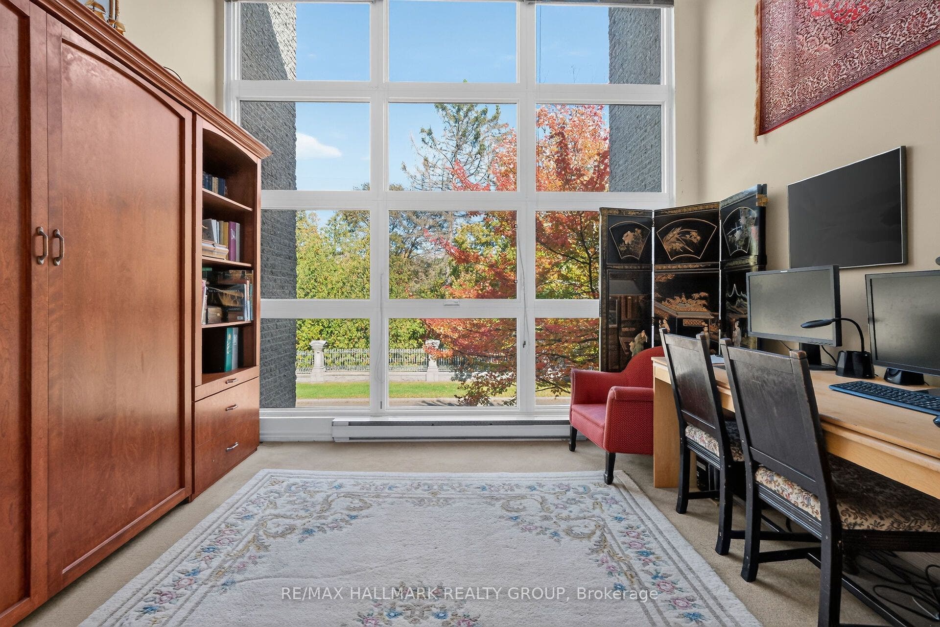 121 Mackay Street, #2, New Edinburgh - Lindenlea, Ottawa ON K1M 2B4 121 Mackay Street, #2, New Edinburgh - Lindenlea, Ottawa ON K1M 2B4
