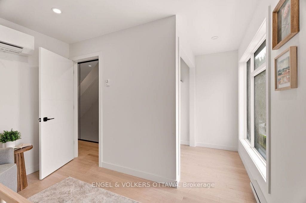 51 Fairmont Avenue, #A, West Centre Town, Ottawa ON K1Y 1X4 51 Fairmont Avenue, #A, West Centre Town, Ottawa ON K1Y 1X4