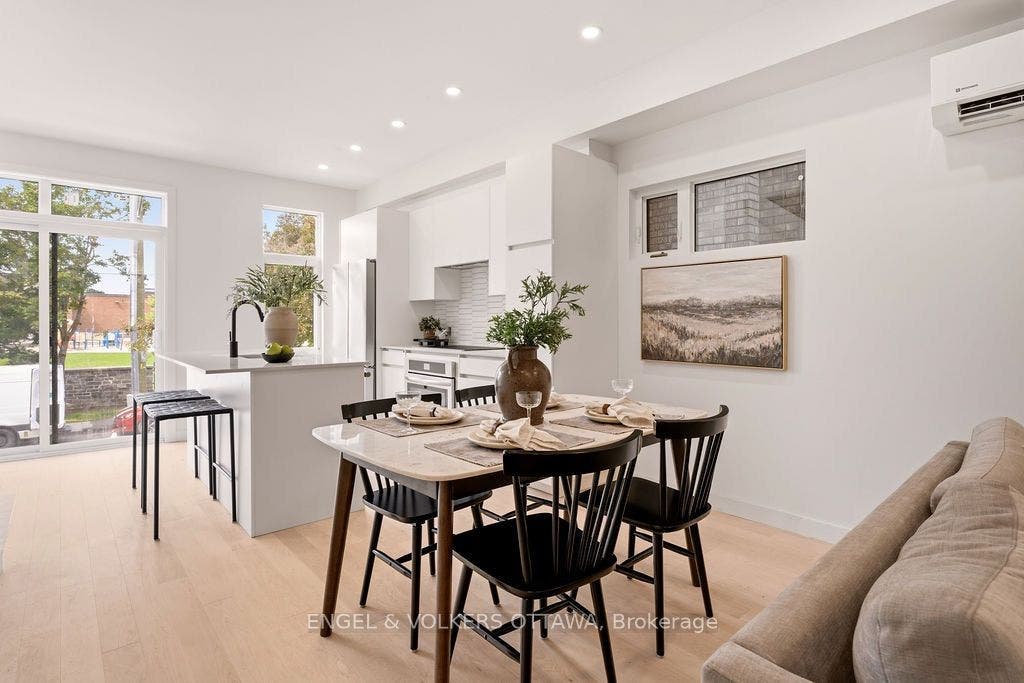 51 Fairmont Avenue, #A, West Centre Town, Ottawa ON K1Y 1X4 51 Fairmont Avenue, #A, West Centre Town, Ottawa ON K1Y 1X4