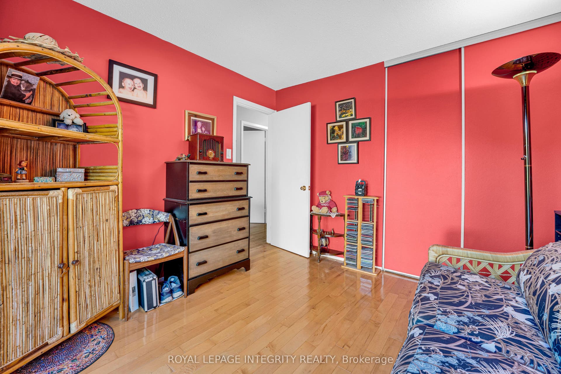 269 Elderberry Terrace, Orleans - Cumberland And Area, Ottawa ON K1E 1Z2 Main floor bedroom 2