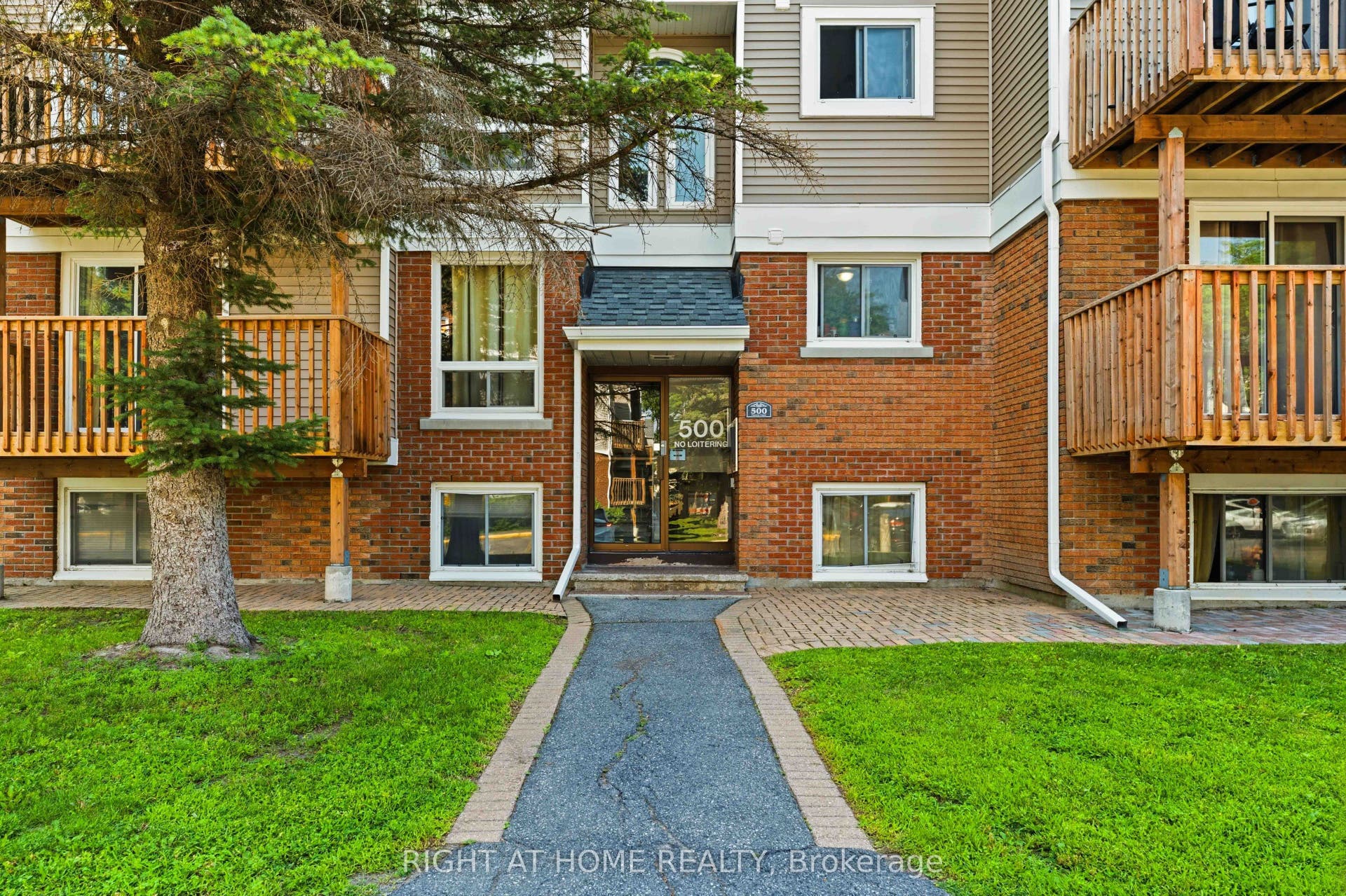 500 FENERTY Court, #3, Kanata, Ottawa ON K2L 3B1 500 FENERTY Court, #3, Kanata, Ottawa ON K2L 3B1