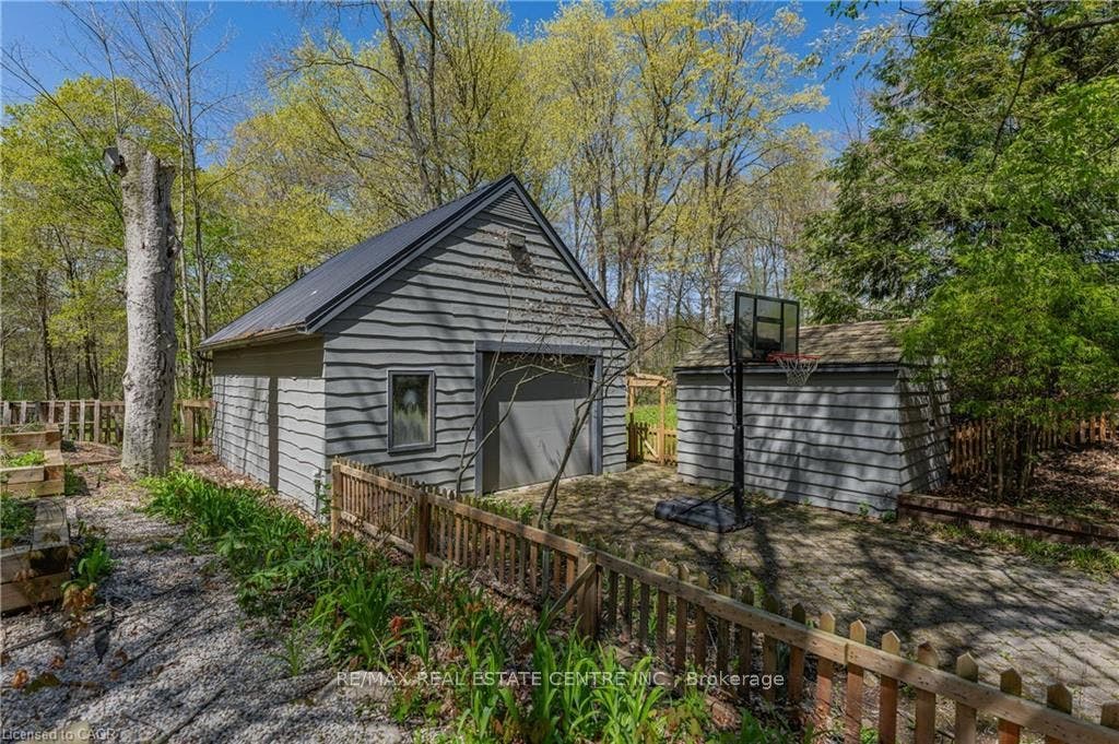 6703 Wellington 34 Road, Puslinch, Wellington ON N3C 2V4
