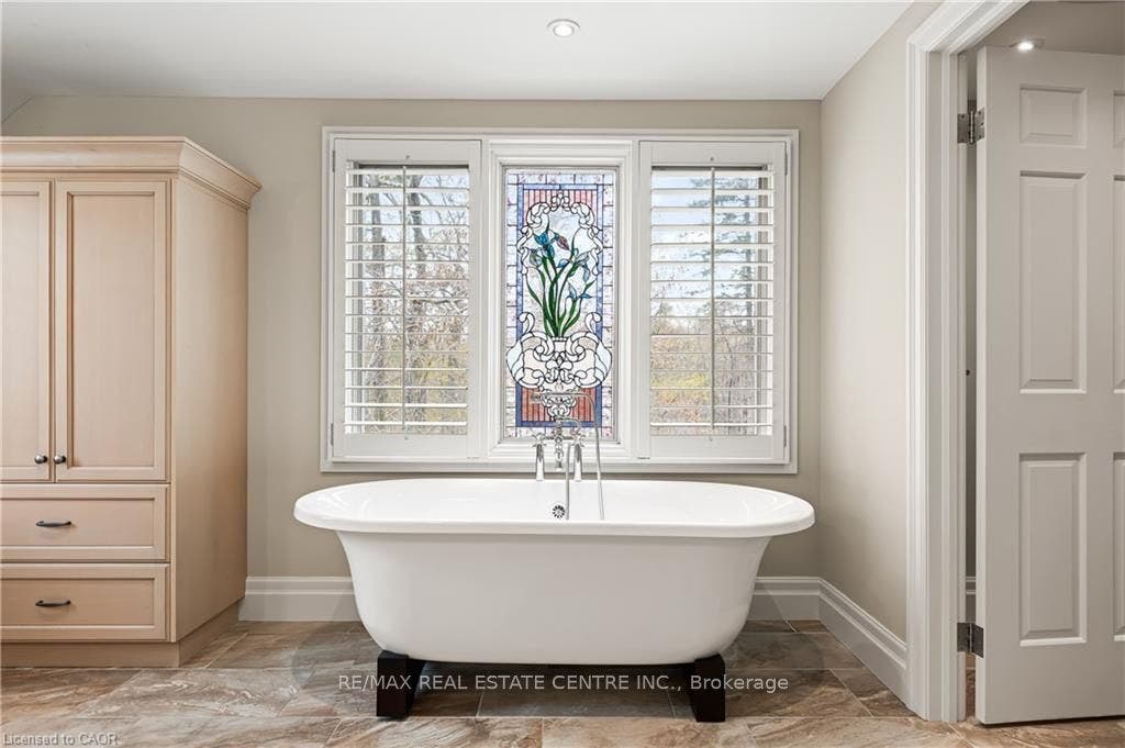 6703 Wellington 34 Road, Puslinch, Wellington ON N3C 2V4