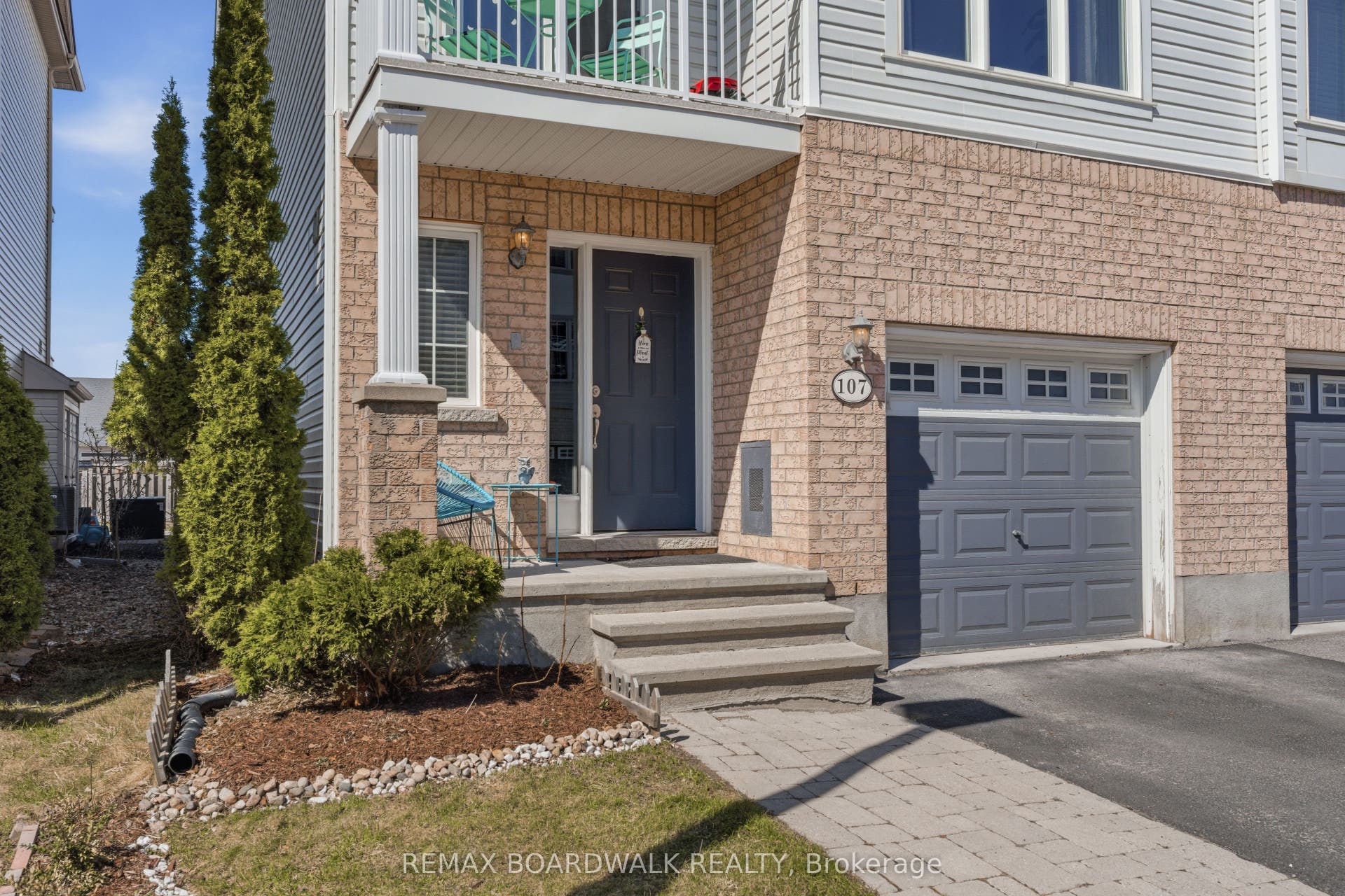 Front Entrance - Side Visual