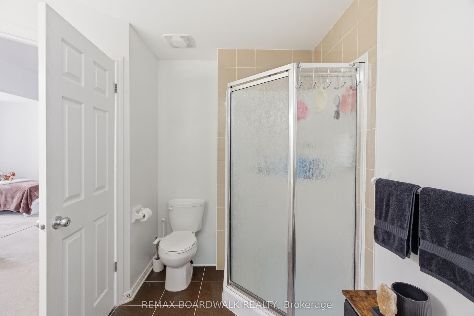 Seperate Shower