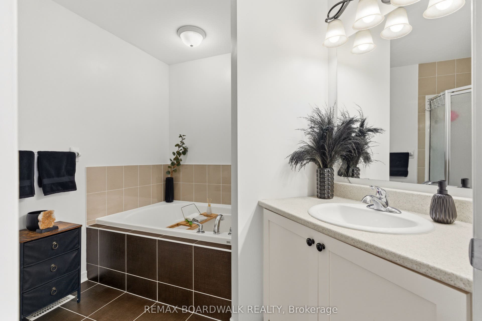 Four Piece Bathroom Third Floor