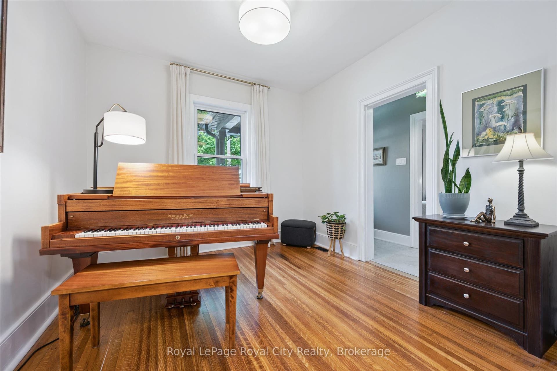 164 King Street, Guelph, Wellington ON N1E 4R1