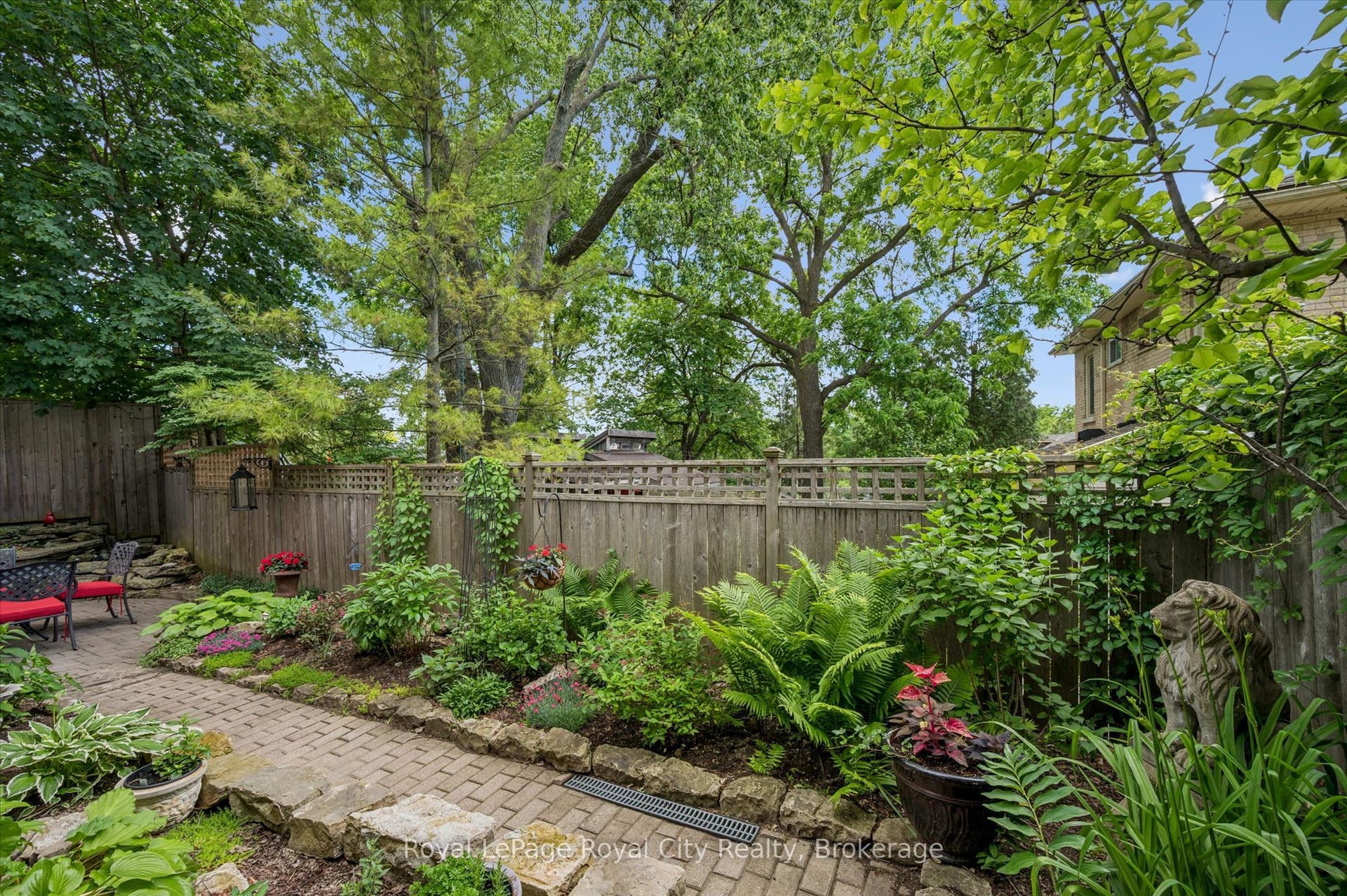 164 King Street, Guelph, Wellington ON N1E 4R1