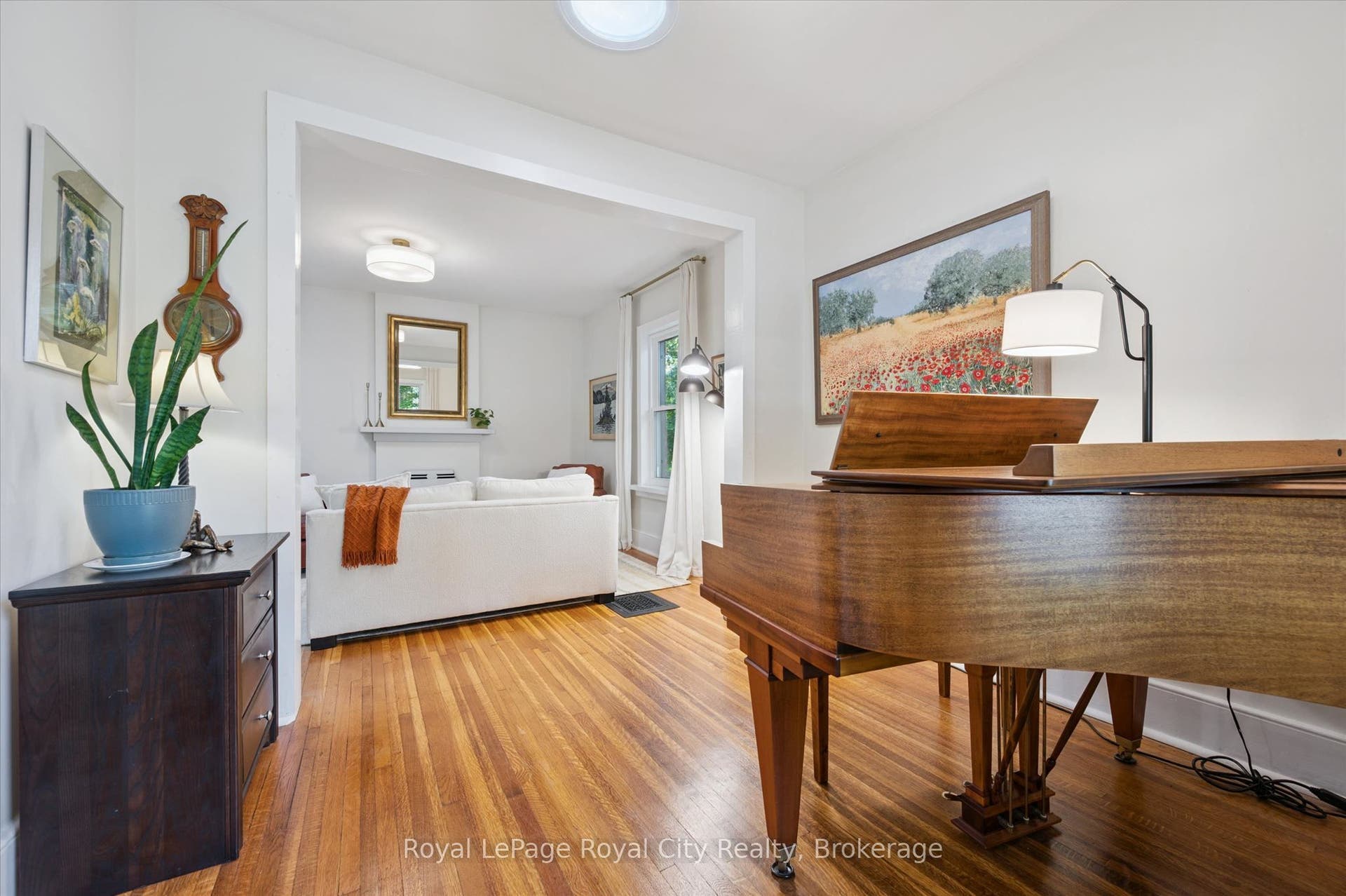 164 King Street, Guelph, Wellington ON N1E 4R1