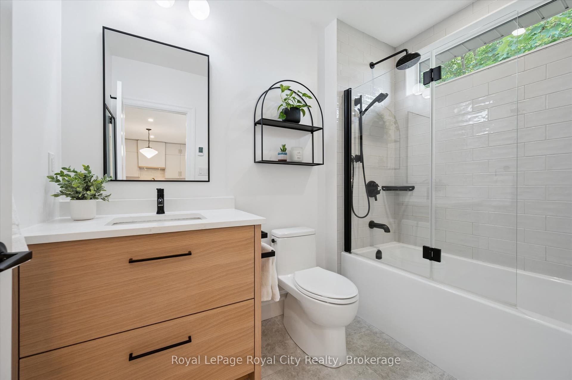 164 King Street, Guelph, Wellington ON N1E 4R1