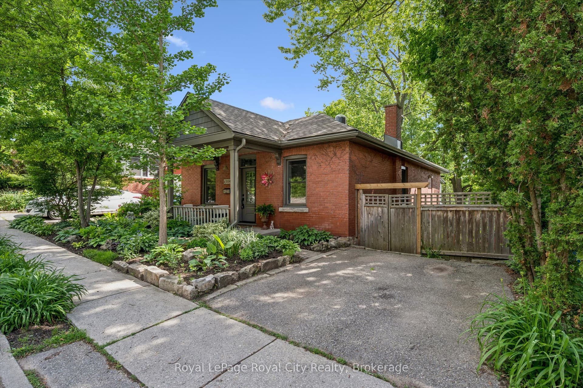 164 King Street, Guelph, Wellington ON N1E 4R1