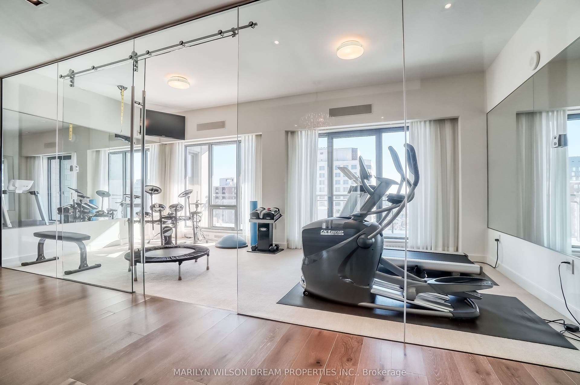 90 George Street, #1701, Lower Town - Sandy Hill, Ottawa ON K1N 0A8 90 George Street, #1701, Lower Town - Sandy Hill, Ottawa ON K1N 0A8