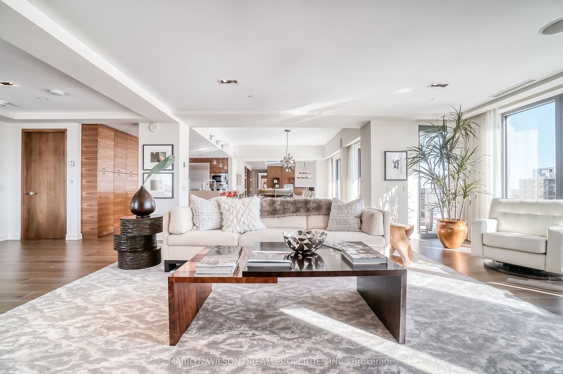 90 George Street, #1701, Lower Town - Sandy Hill, Ottawa ON K1N 0A8 90 George Street, #1701, Lower Town - Sandy Hill, Ottawa ON K1N 0A8