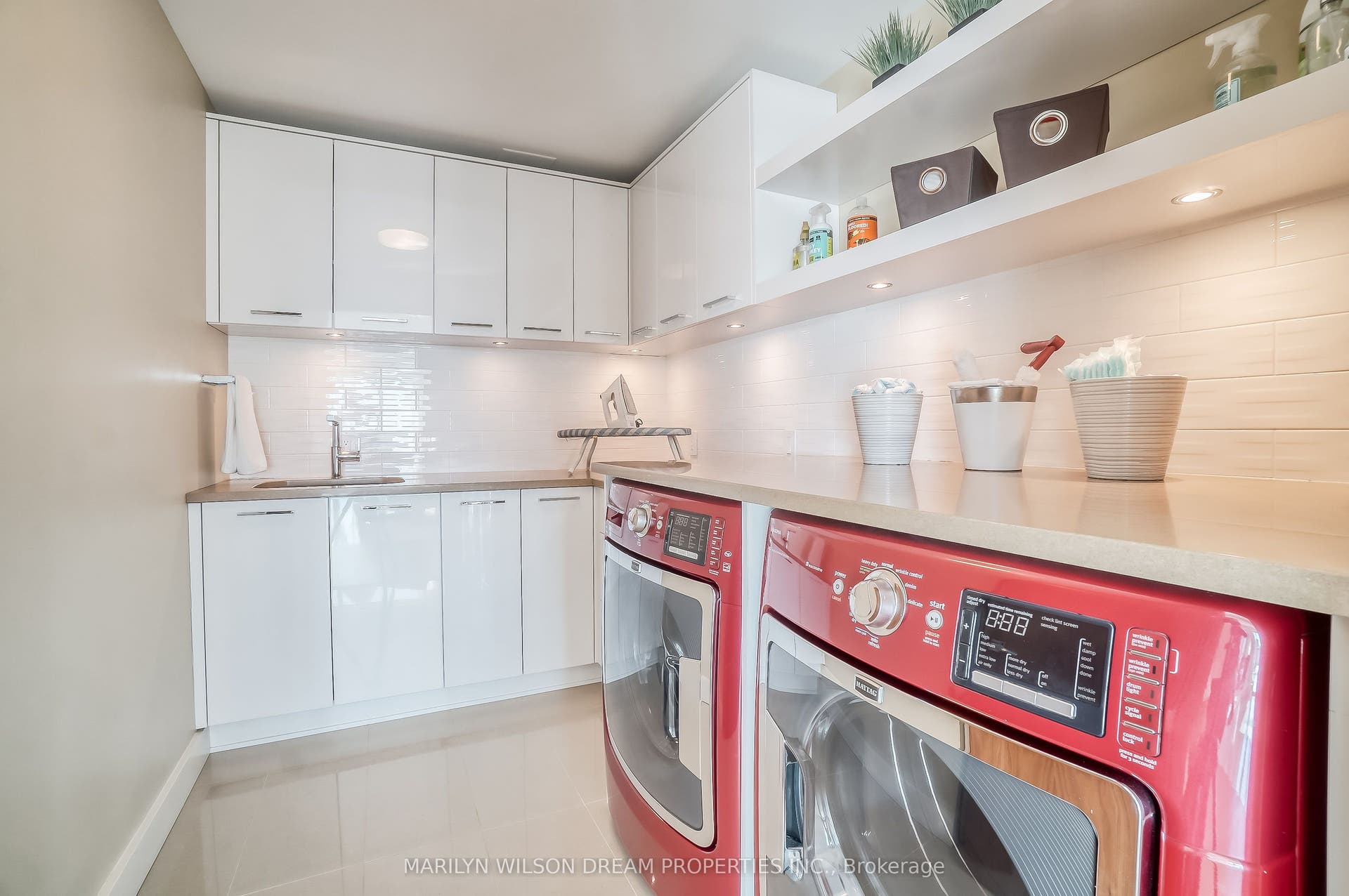 90 George Street, #1701, Lower Town - Sandy Hill, Ottawa ON K1N 0A8 90 George Street, #1701, Lower Town - Sandy Hill, Ottawa ON K1N 0A8