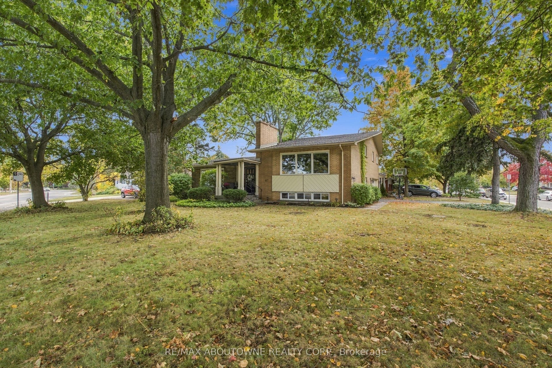 617 Scenic Drive, Hamilton, Hamilton ON L9C 1H2