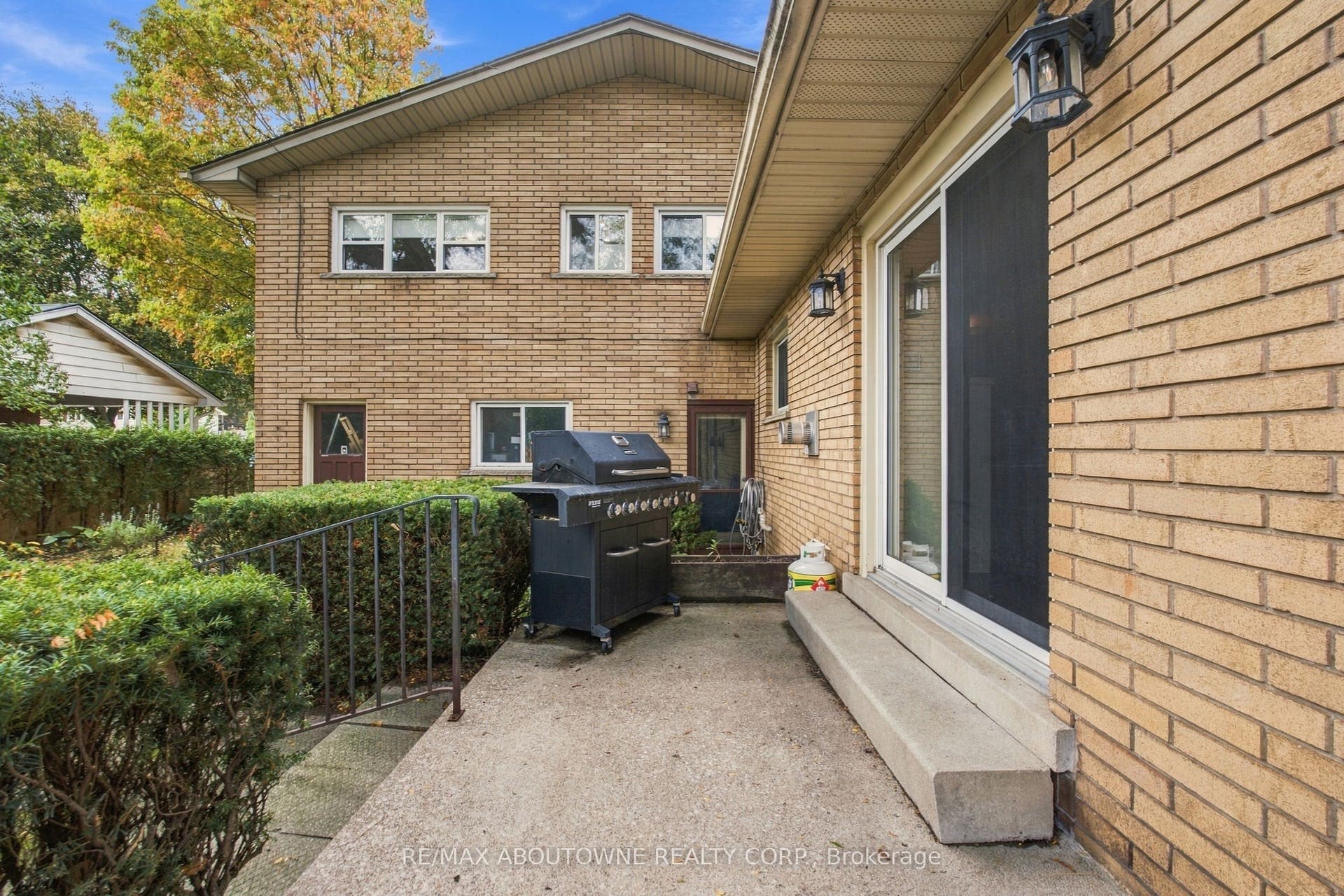 617 Scenic Drive, Hamilton, Hamilton ON L9C 1H2