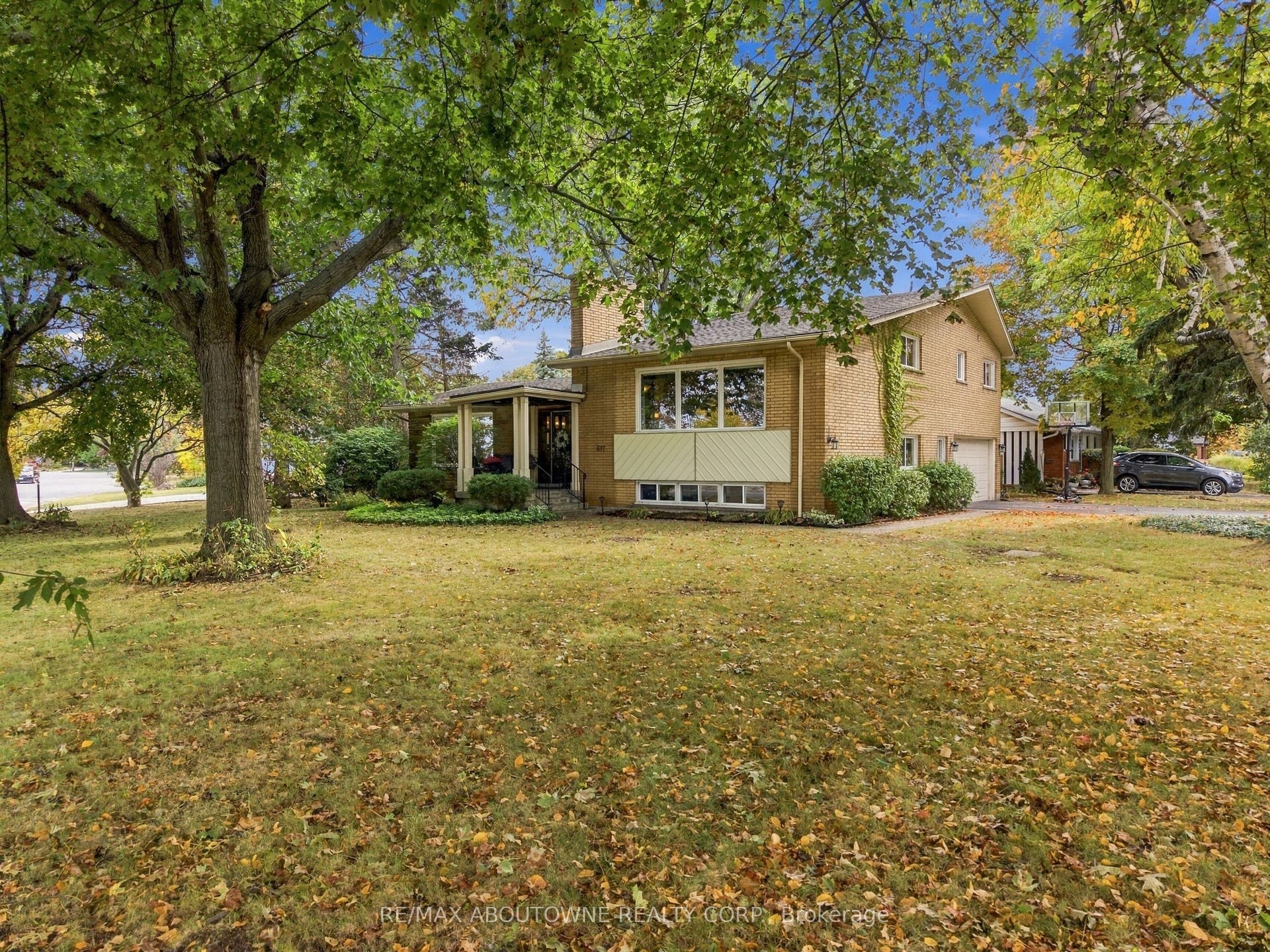 617 Scenic Drive, Hamilton, Hamilton ON L9C 1H2