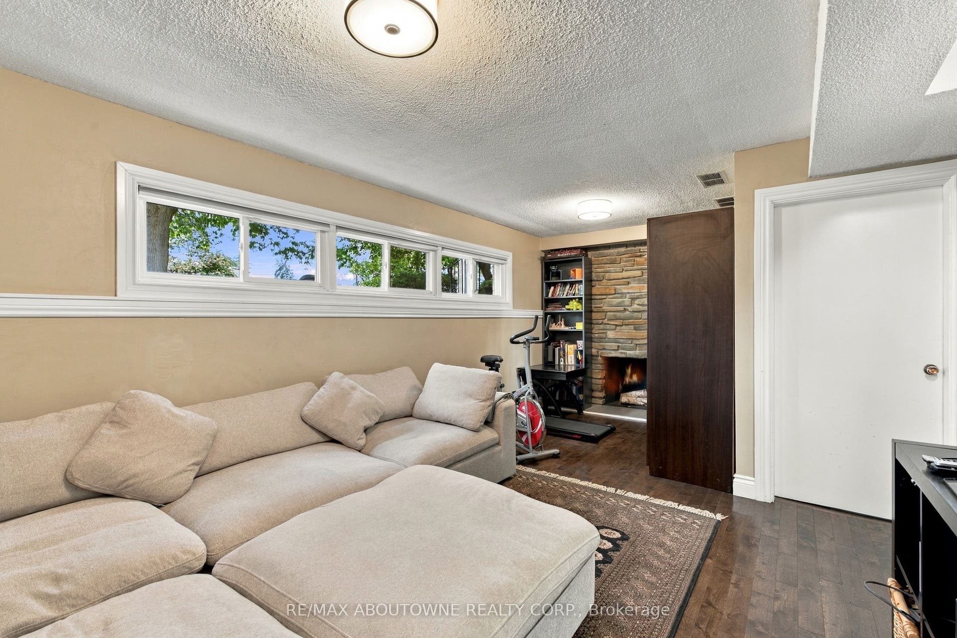 617 Scenic Drive, Hamilton, Hamilton ON L9C 1H2