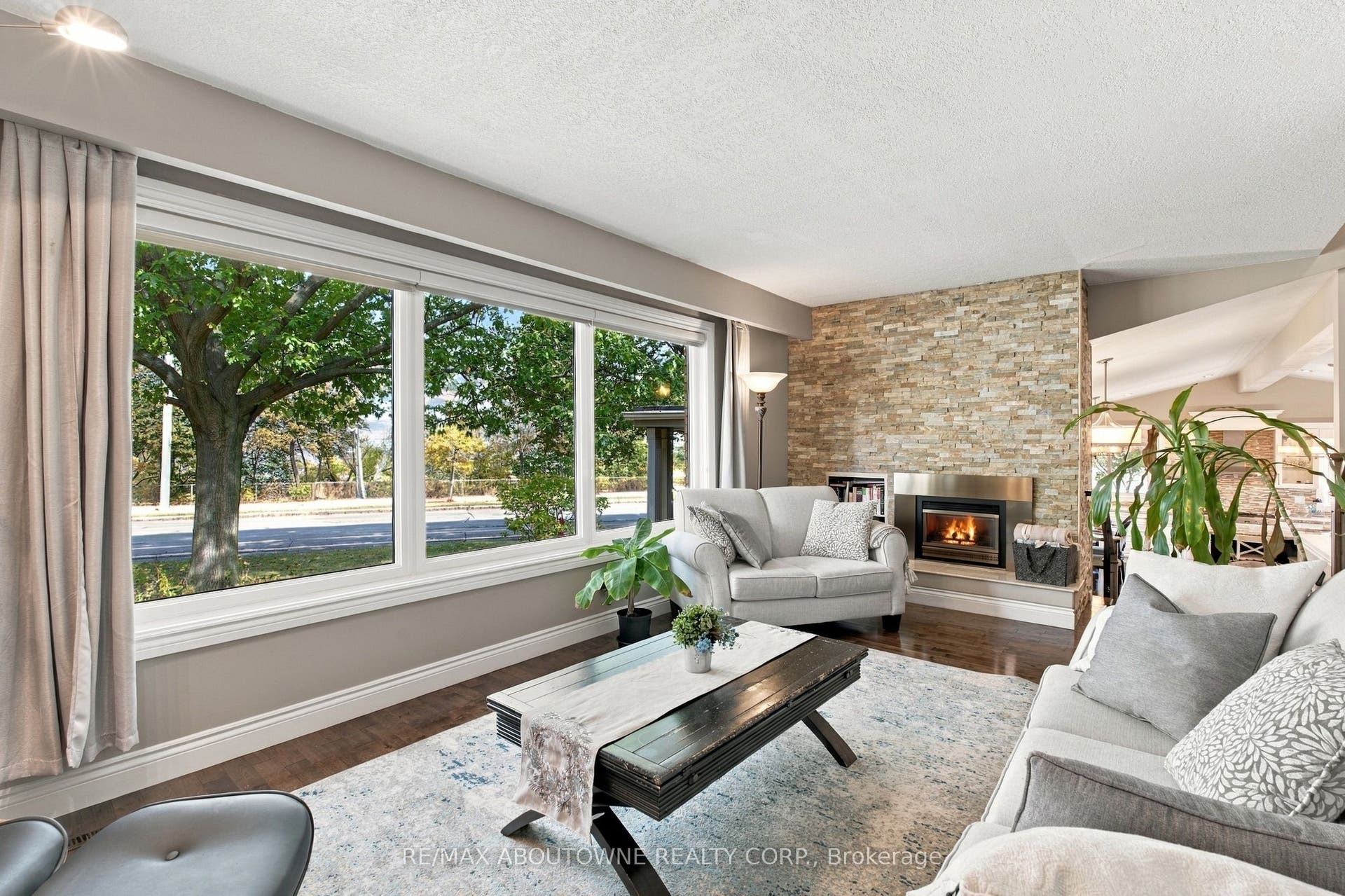 617 Scenic Drive, Hamilton, Hamilton ON L9C 1H2