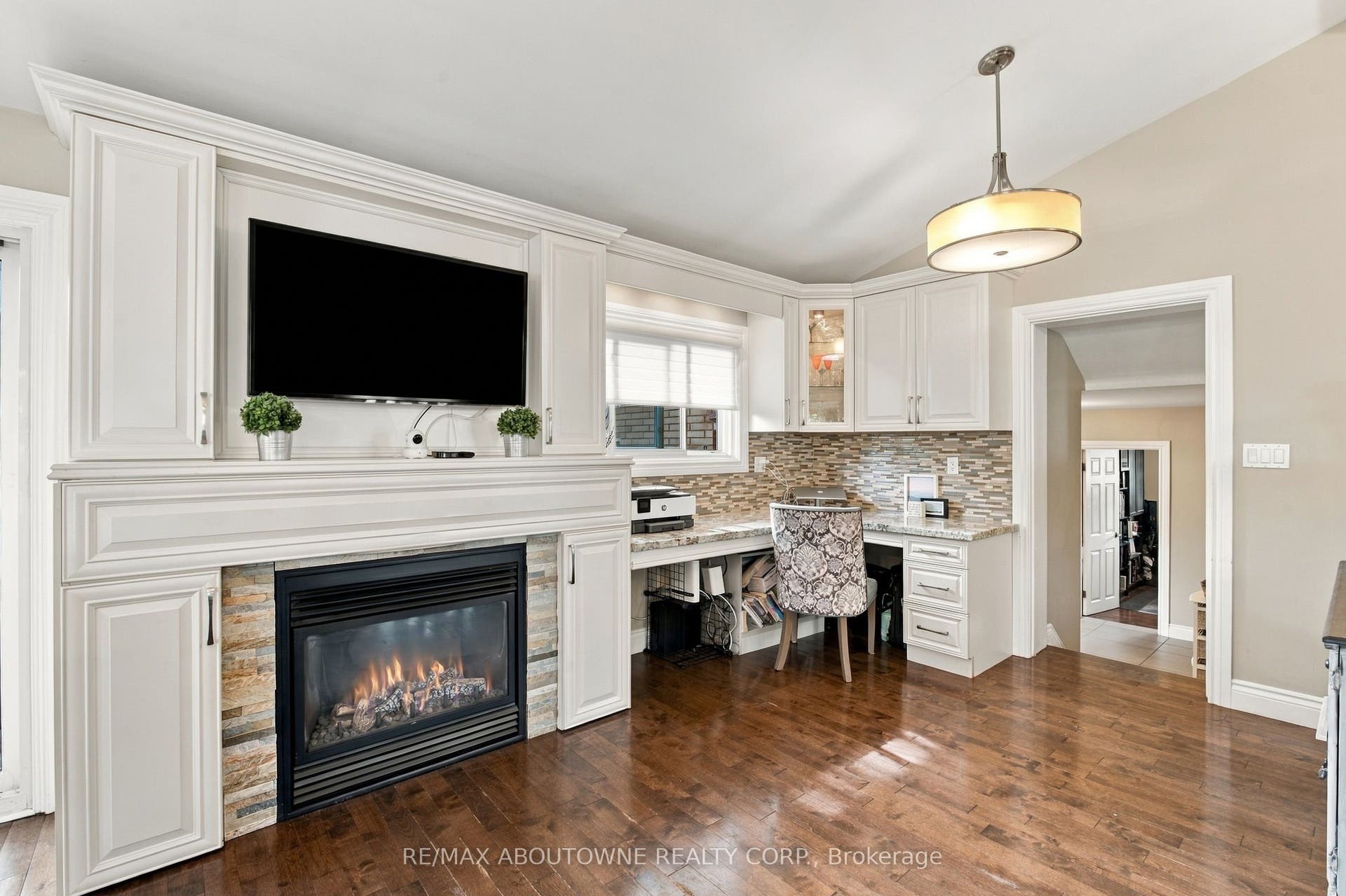 617 Scenic Drive, Hamilton, Hamilton ON L9C 1H2