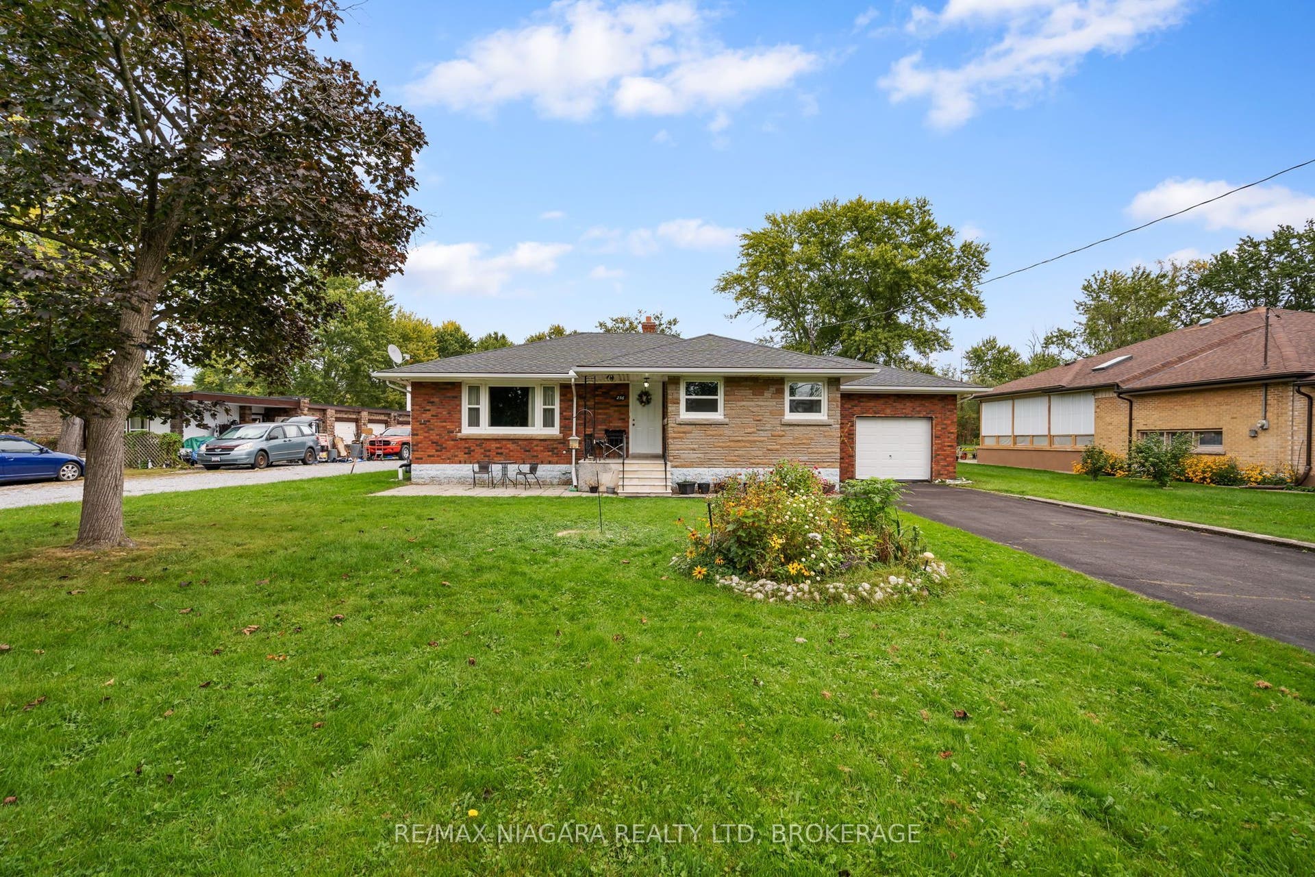 256 Kingsway Street, Welland, Niagara ON L3B 3N9