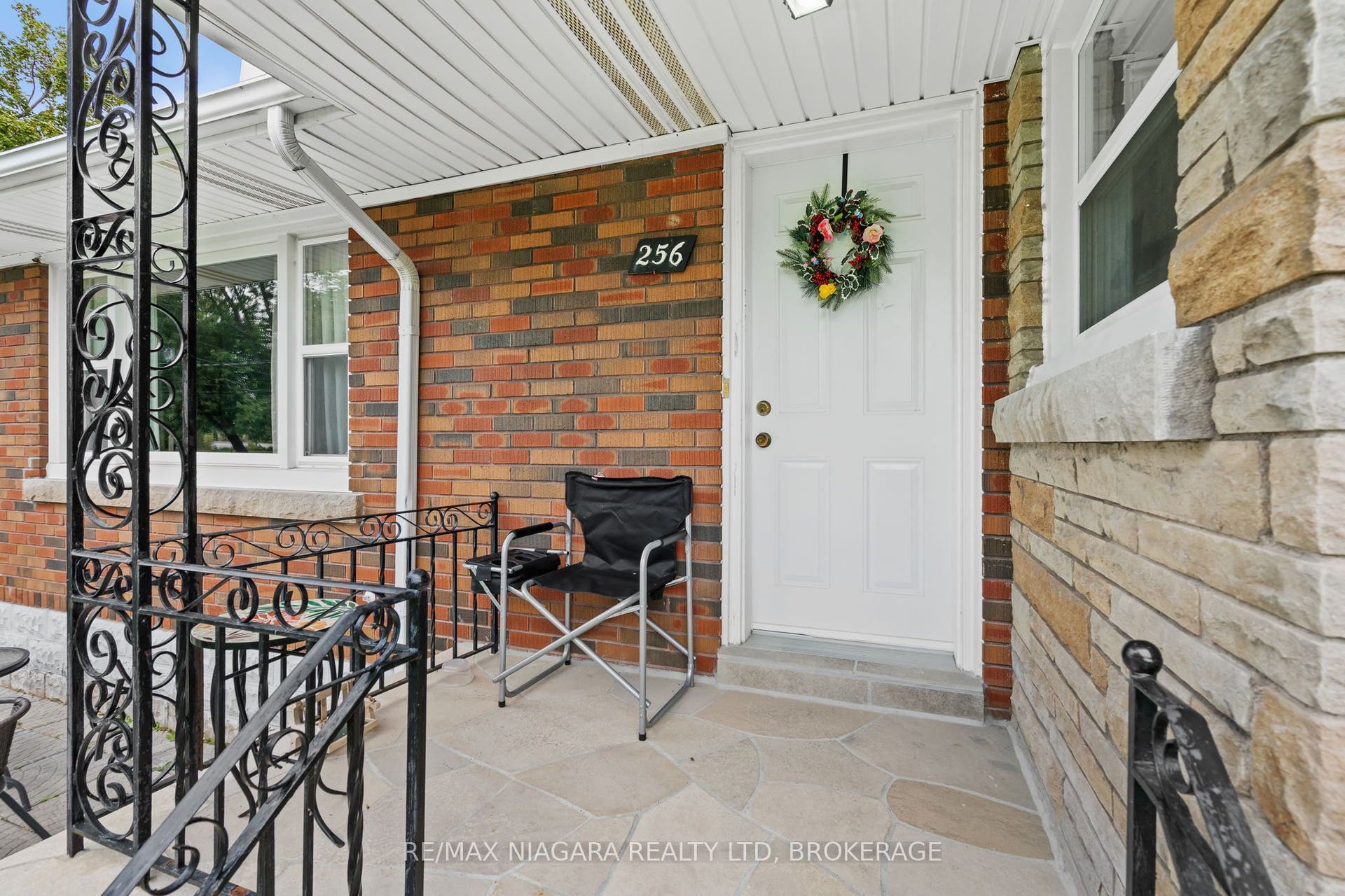 256 Kingsway Street, Welland, Niagara ON L3B 3N9