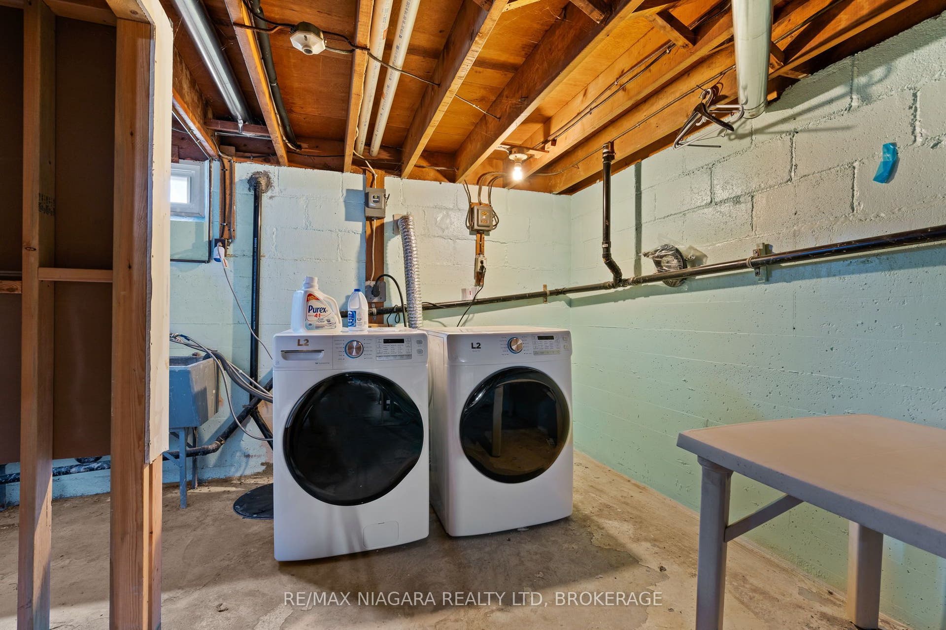 256 Kingsway Street, Welland, Niagara ON L3B 3N9