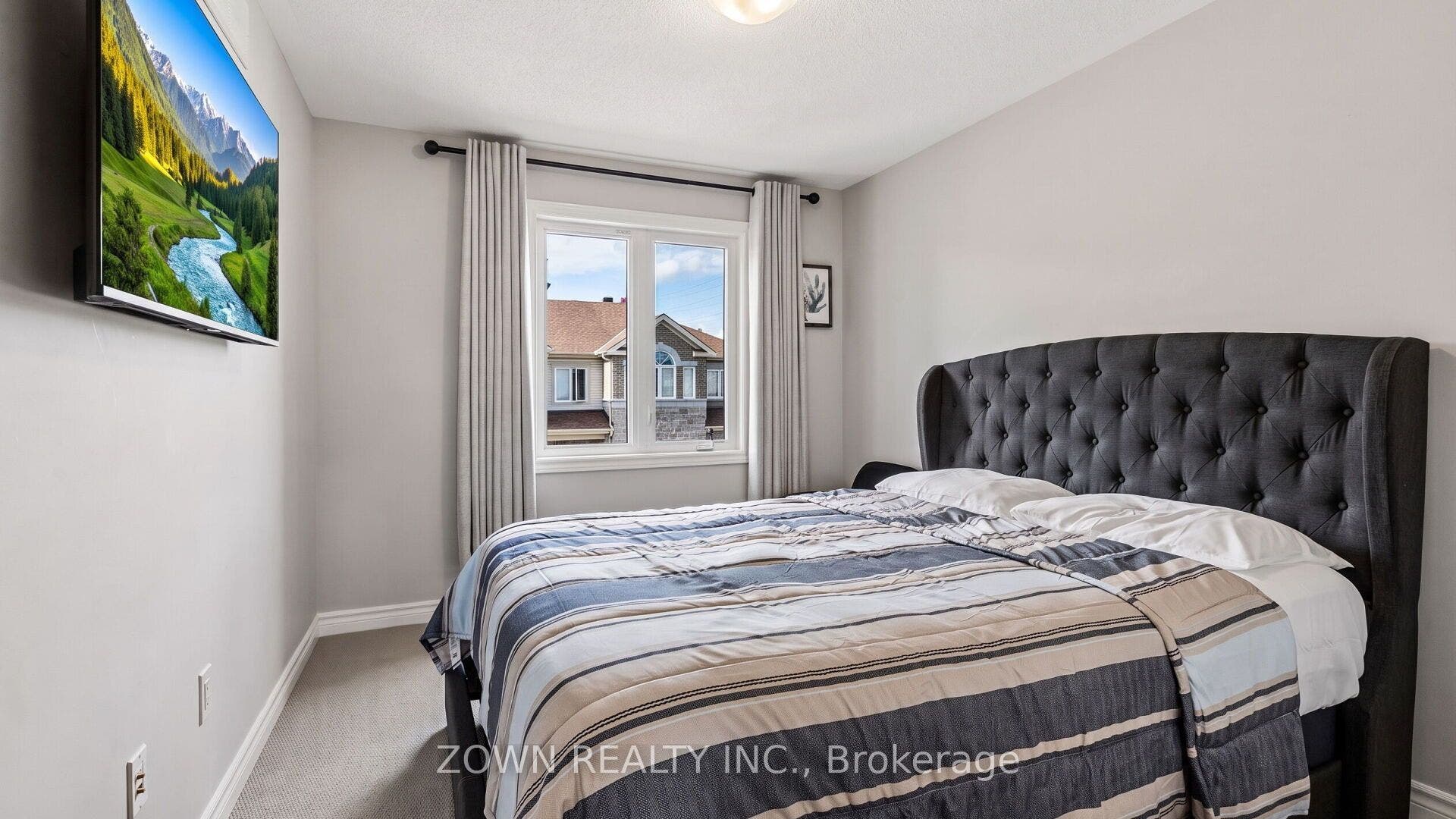 233 SITTELLE Private, Orleans - Cumberland And Area, Ottawa ON K4A 1G1 233 SITTELLE Private, Orleans - Cumberland And Area, Ottawa ON K4A 1G1