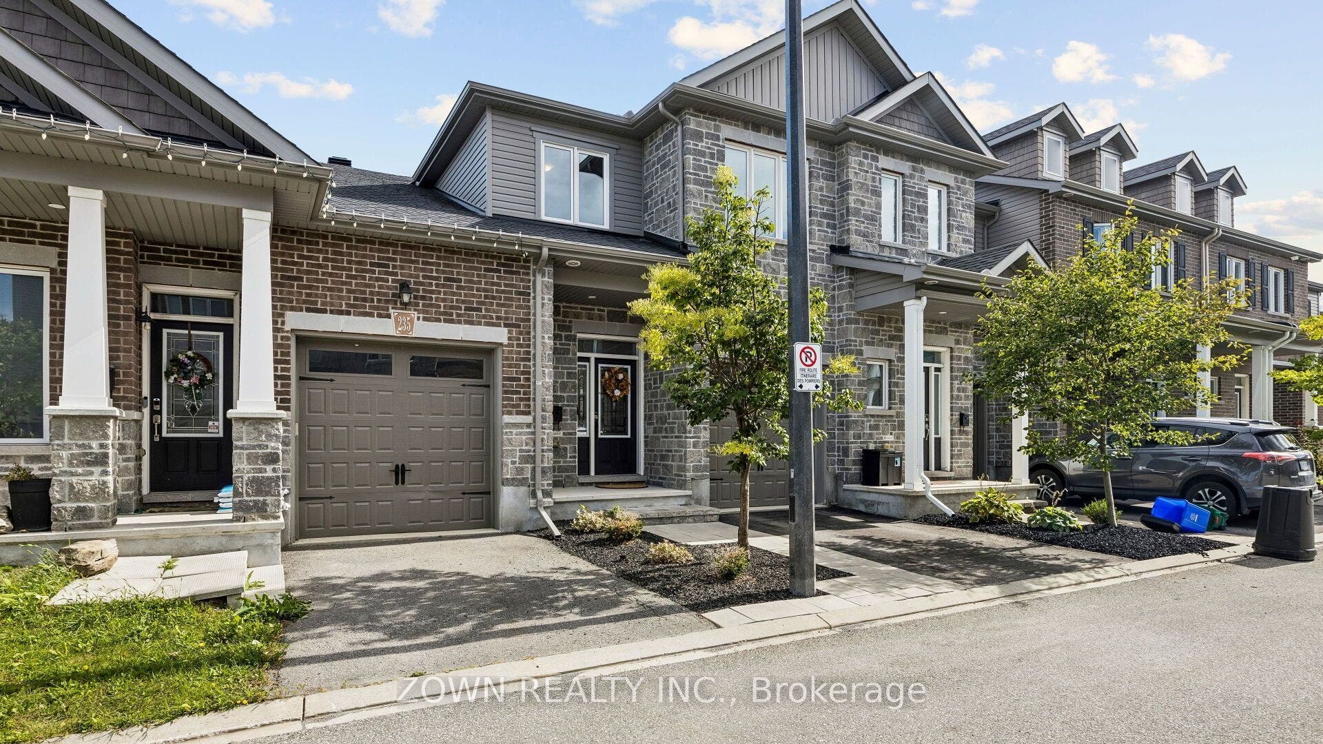 233 SITTELLE Private, Orleans - Cumberland And Area, Ottawa ON K4A 1G1 233 SITTELLE Private, Orleans - Cumberland And Area, Ottawa ON K4A 1G1