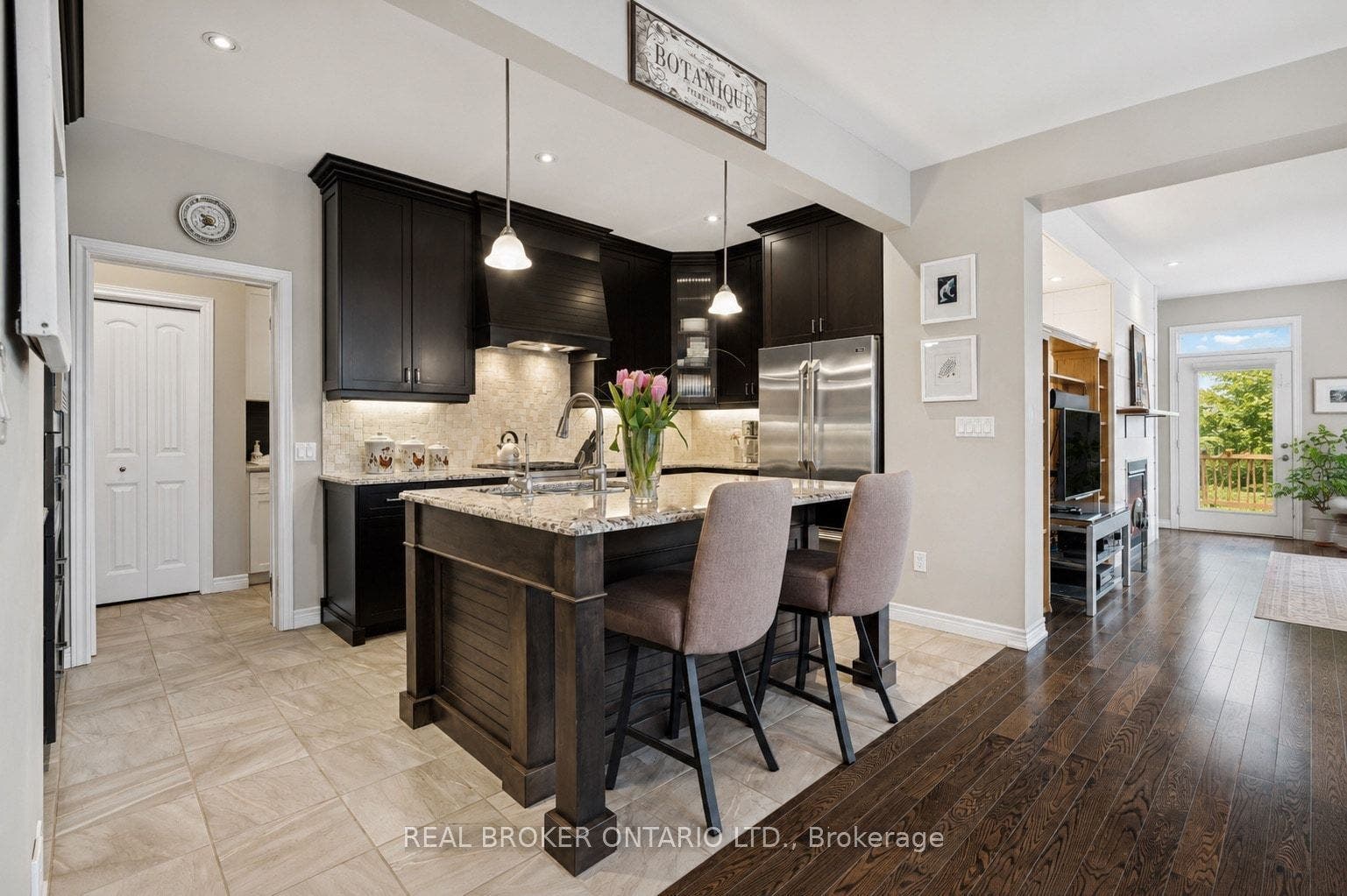 10 Chestnut Drive, Guelph/Eramosa, Wellington ON N0B 2K0